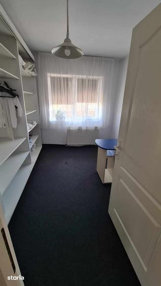Casă cu 4 camere cu Teren 600 Mp în Central