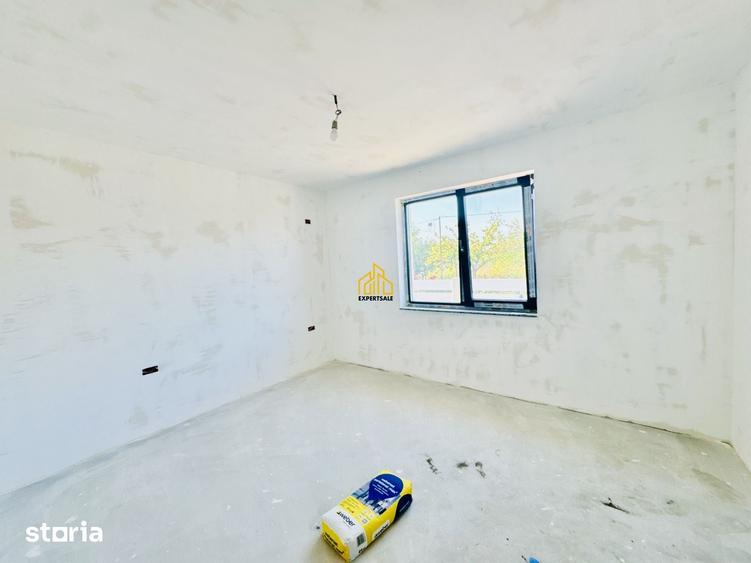 Casă cu 4 camere cu Teren 400 Mp în Domnești