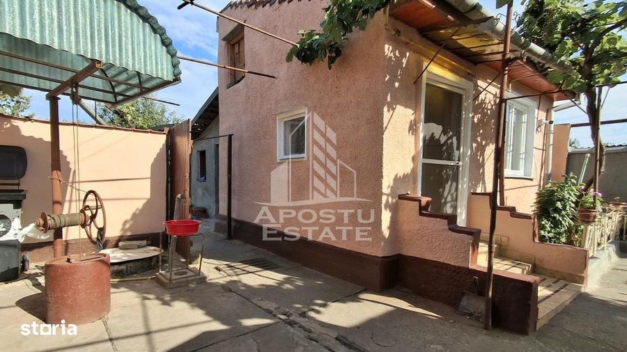 Casă cu 4 camere cu Teren 360 Mp în Micălaca