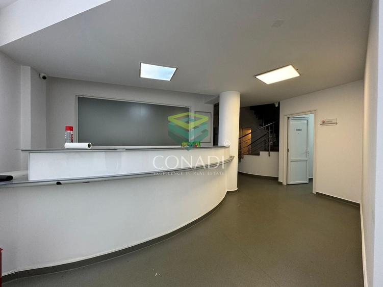 Casă individuală cu 15 camere cu Canalizare în Cotroceni