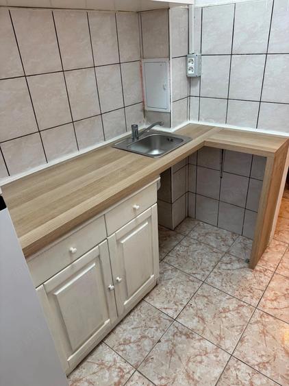 Garsonieră decomandată în Complex Studențesc