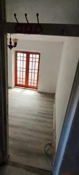 Apartament cu 2 camere decomandat în Soarelui