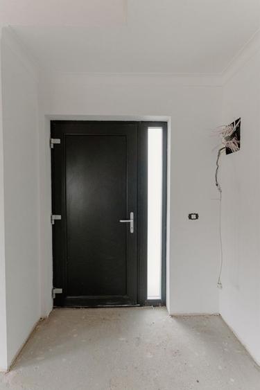 Casă cu 3 camere în Sânmihaiu German