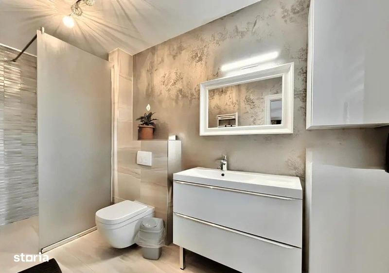 Apartament cu 4 camere decomandat în Dârste