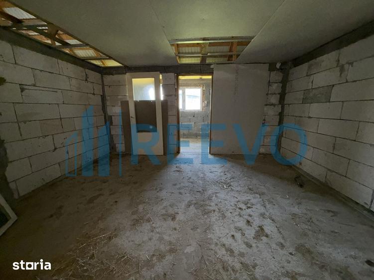 Casă cu 3 camere cu Teren 1800 Mp în Dămienești