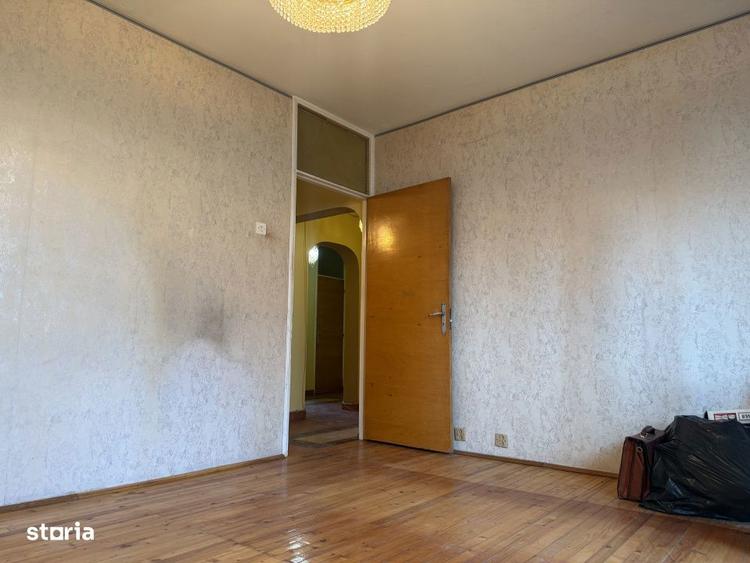 Apartament cu 3 camere în Rahova