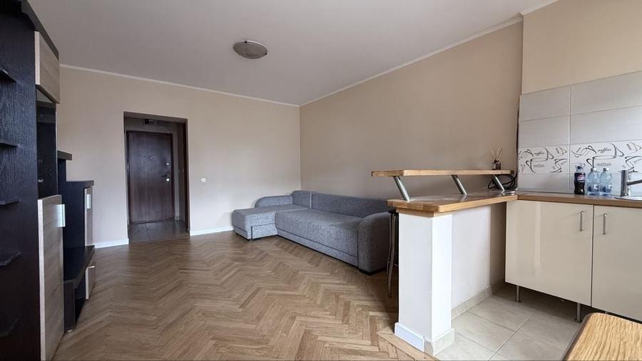 Garsonieră decomandată în Gara de Nord