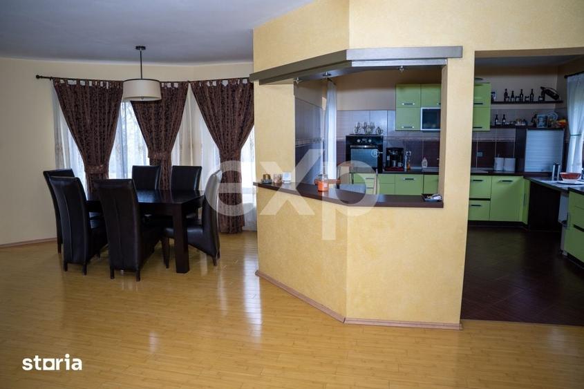 Casă cu 4 camere cu Teren 6436 Mp în Central