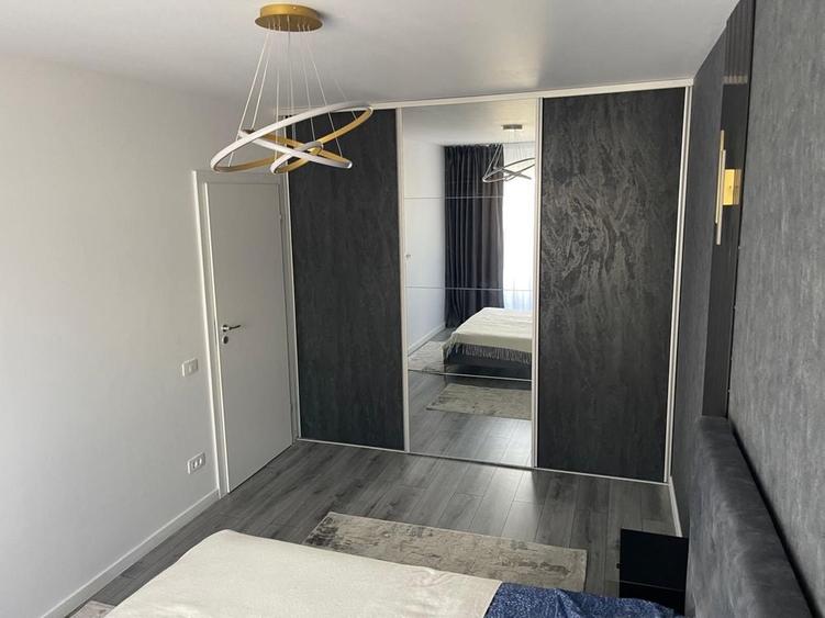 Apartament cu 2 camere decomandat în Palazu Mare
