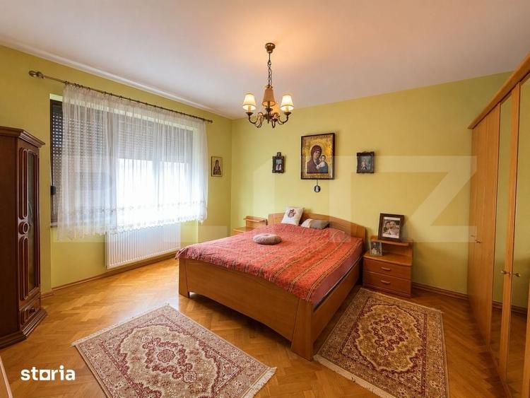 Casă cu 6 camere cu Teren 387 Mp în Central