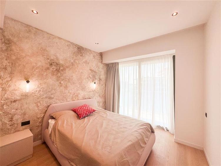 Apartament cu 2 camere semidecomandat, mobilat în Herăstrău
