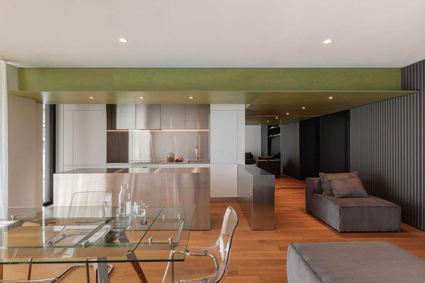Apartament cu 3 camere decomandat în Cotroceni
