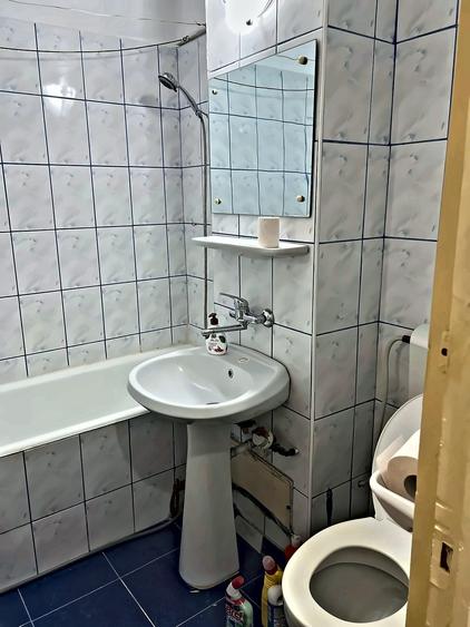 Apartament cu 2 camere decomandat în Republicii
