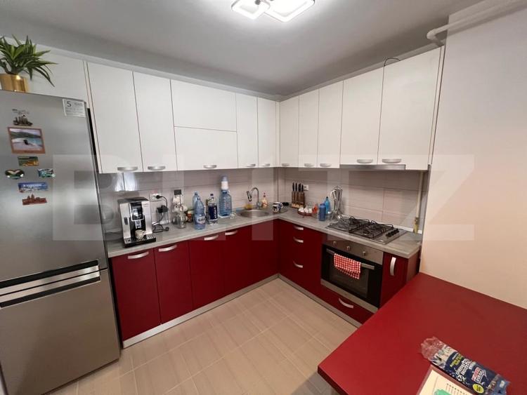 Apartament cu 2 camere semidecomandat, mobilat în Iris