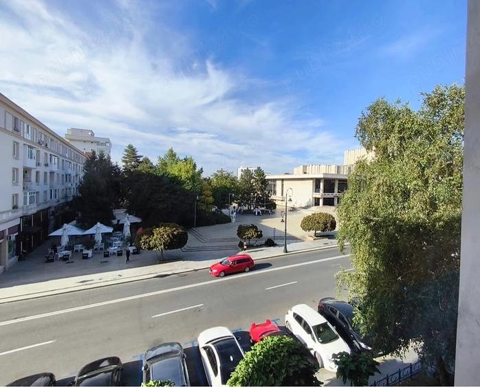 Apartament cu 2 camere decomandat în Ultracentral