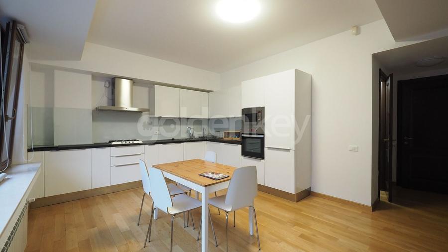 Apartament cu 3 camere decomandat în Kiseleff