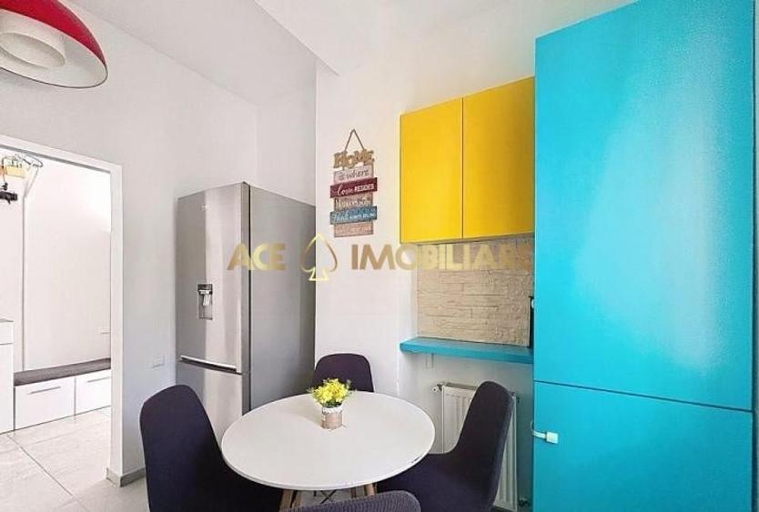 Apartament cu 3 camere decomandat, mobilat în Păcii