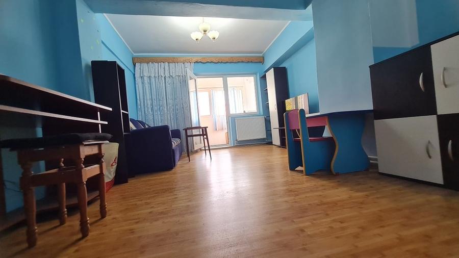 Apartament cu 2 camere decomandat, mobilat în Câmpineanca