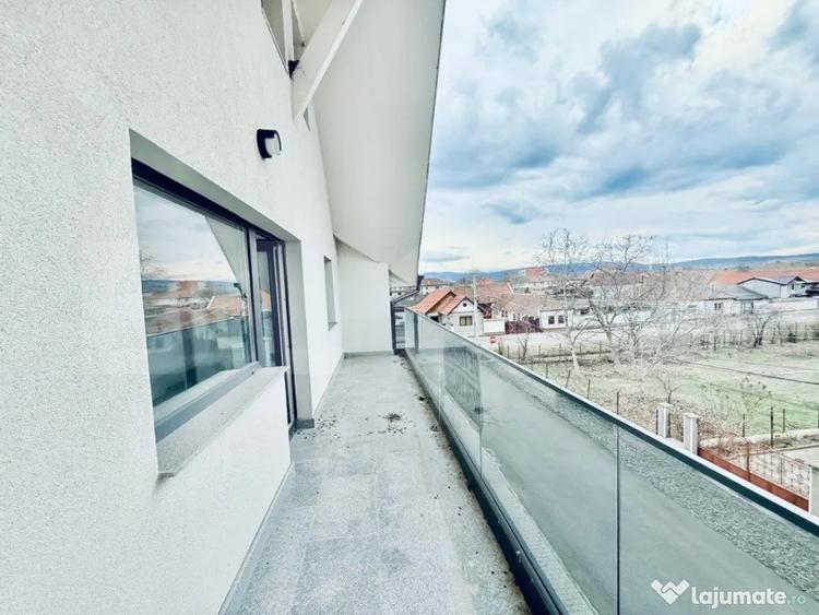 Apartament cu 2 camere decomandat în Sebeș