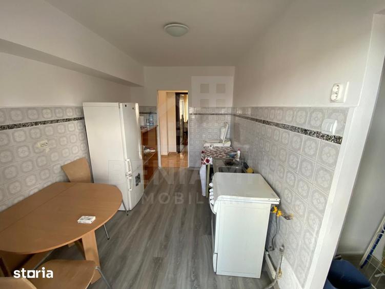 Apartament cu 3 camere decomandat în Lăpuș Argeș