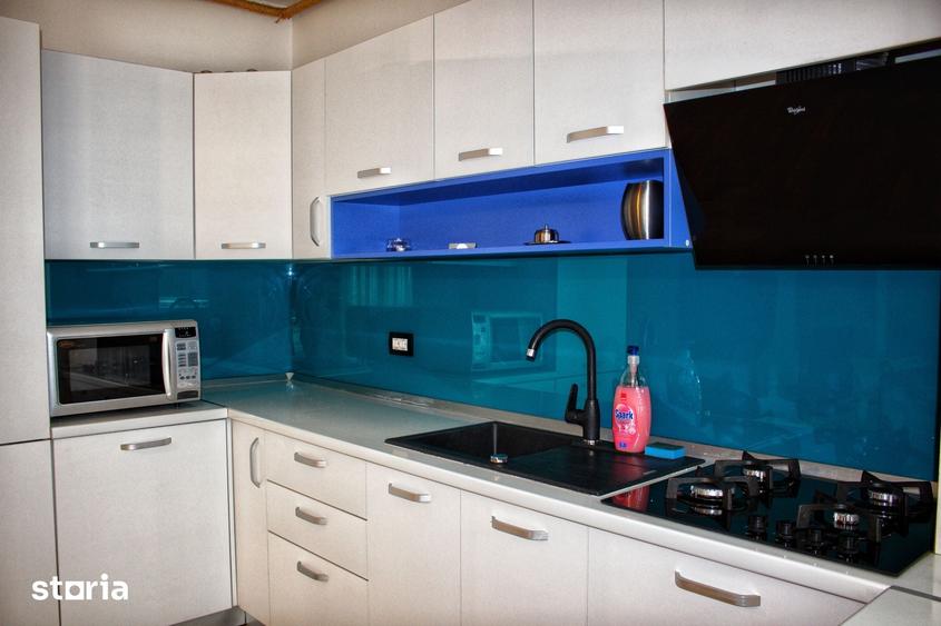 Apartament cu 3 camere în Dămăroaia