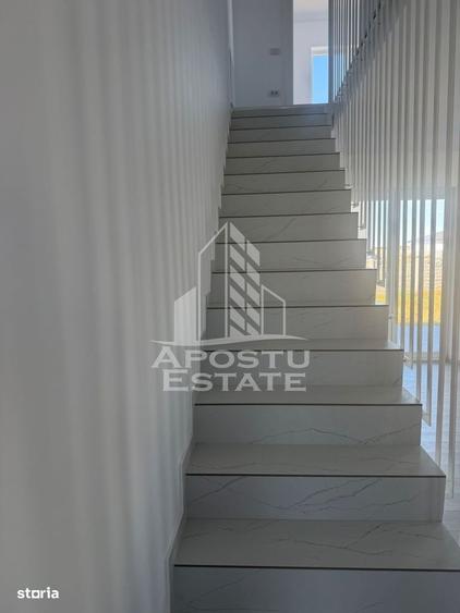 Casă cu 4 camere în Remetea Mare