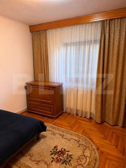 Apartament de vanzare, 4 camere, decomandat, 84 mp - Burdujeni - 1