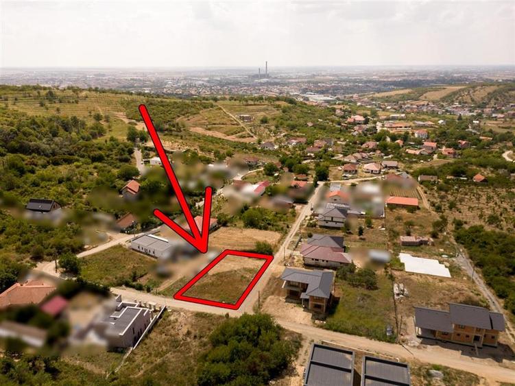 Teren intravilan de 951 mp, în Paleu