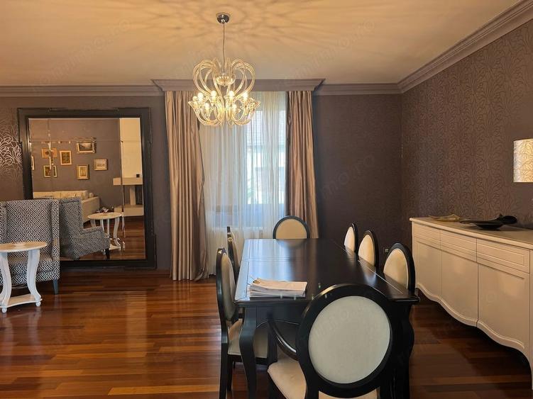 Casă cu 6 camere cu Teren 507 Mp în Funcționarilor