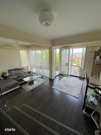 Apartament cu 3 camere în Bună Ziua