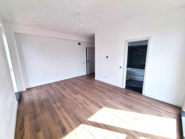 Casă cu 4 camere cu Canalizare în Bd. Laminorului