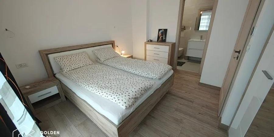 Apartament cu 3 camere decomandat în Vladimirescu