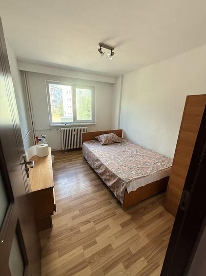 Apartament 2 camere semideomandat,etaj 1 - 8