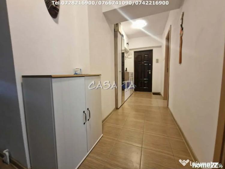 Apartament cu 4 camere decomandat în Central
