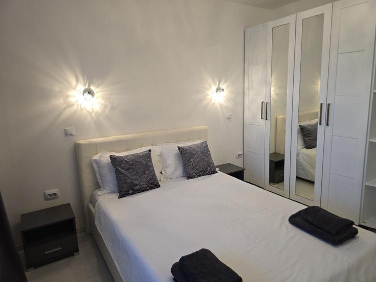Apartament cu 2 camere semidecomandat în Florești