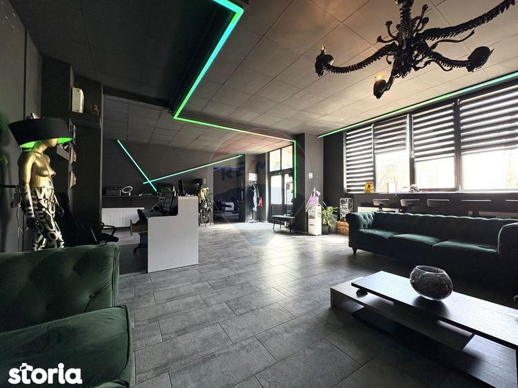 Spațiu comercial, de 192 mp, în Delfinariu