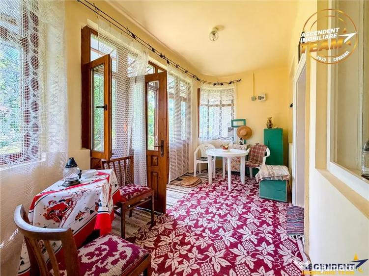 Casă cu 6 camere cu Teren 1911 Mp în Ilieni