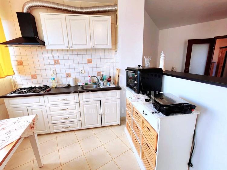 Apartament cu 2 camere semidecomandat, mobilat în Zorilor