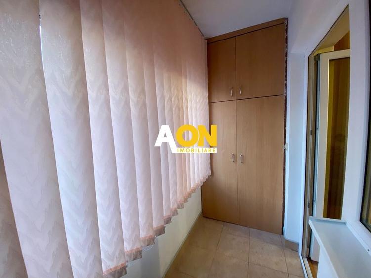 Apartament cu 2 camere semidecomandat, mobilat în Cetate