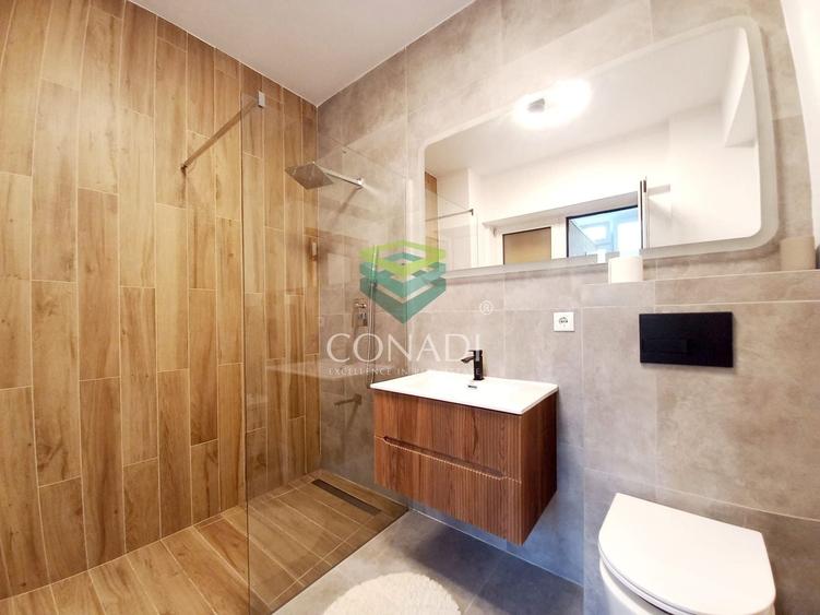 Apartament cu 4 camere semidecomandat în Herăstrău
