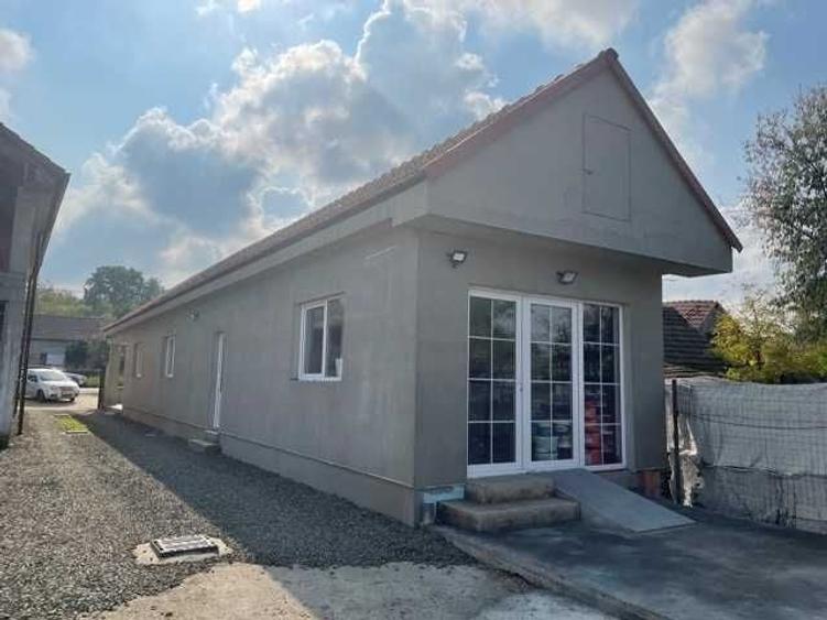 Spațiu comercial, de 184 mp, în Vinga