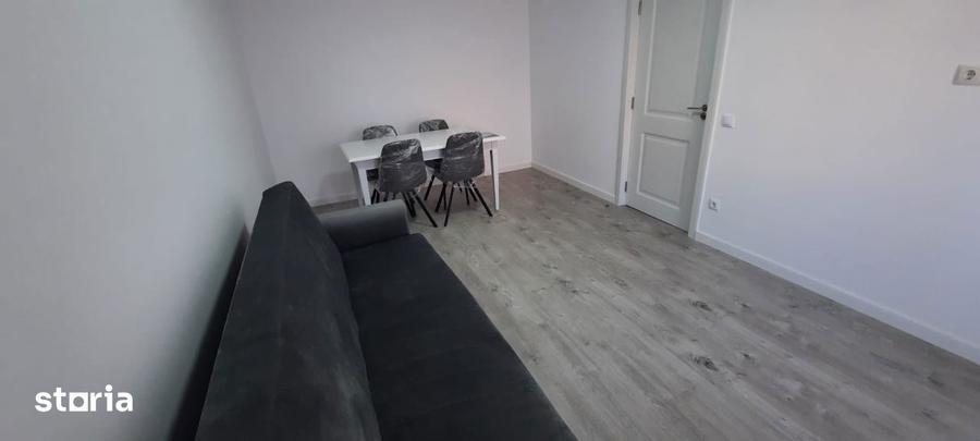 Apartament cu 2 camere decomandat, mobilat în Central