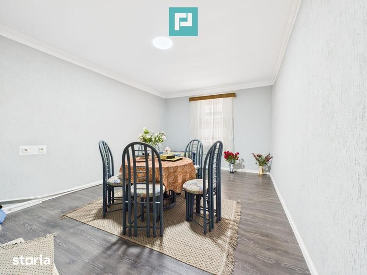 Casă cu 6 camere cu Teren 3800 Mp în Central