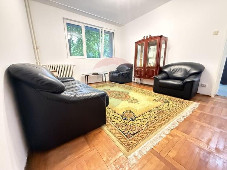 Apartament cu 3 camere decomandat, mobilat în P-ța Muncii