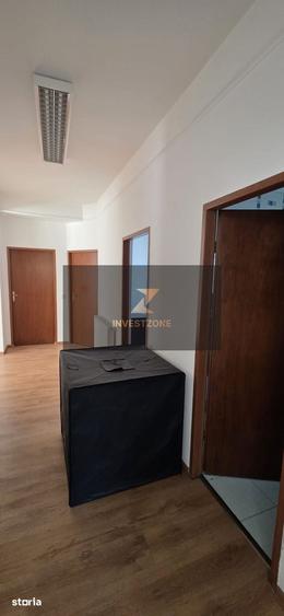 Spațiu comercial, de 480 mp, în Vest