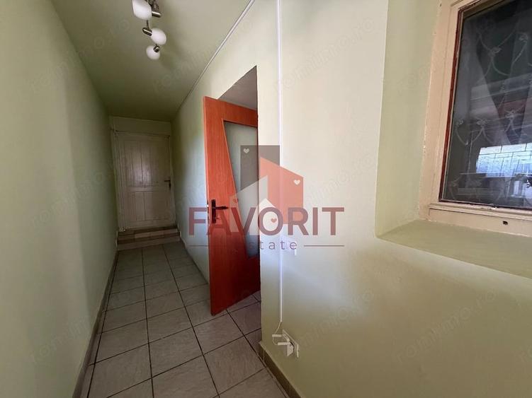 Casă cu 4 camere cu Teren 1514 Mp în Ianova
