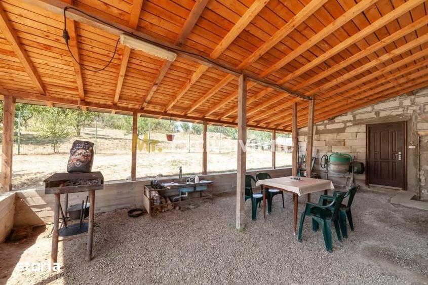 Casă cu 4 camere cu Teren 1252 Mp în Central