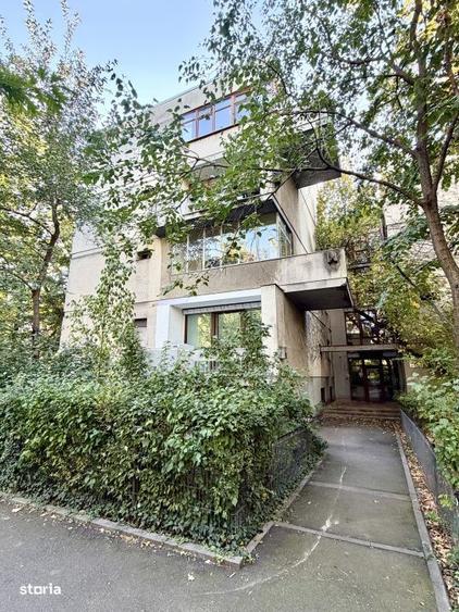 Apartament cu 4 camere în Kiseleff