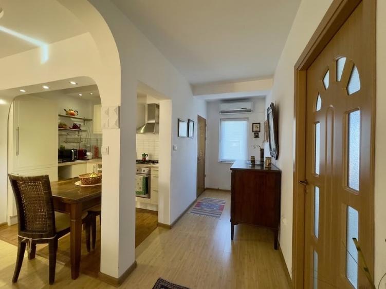 Duplex cu 4 camere cu Garaj în Vest