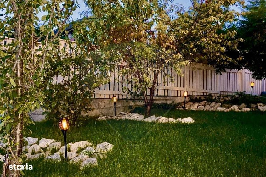 Casă cu 4 camere decomandat în Borhanci